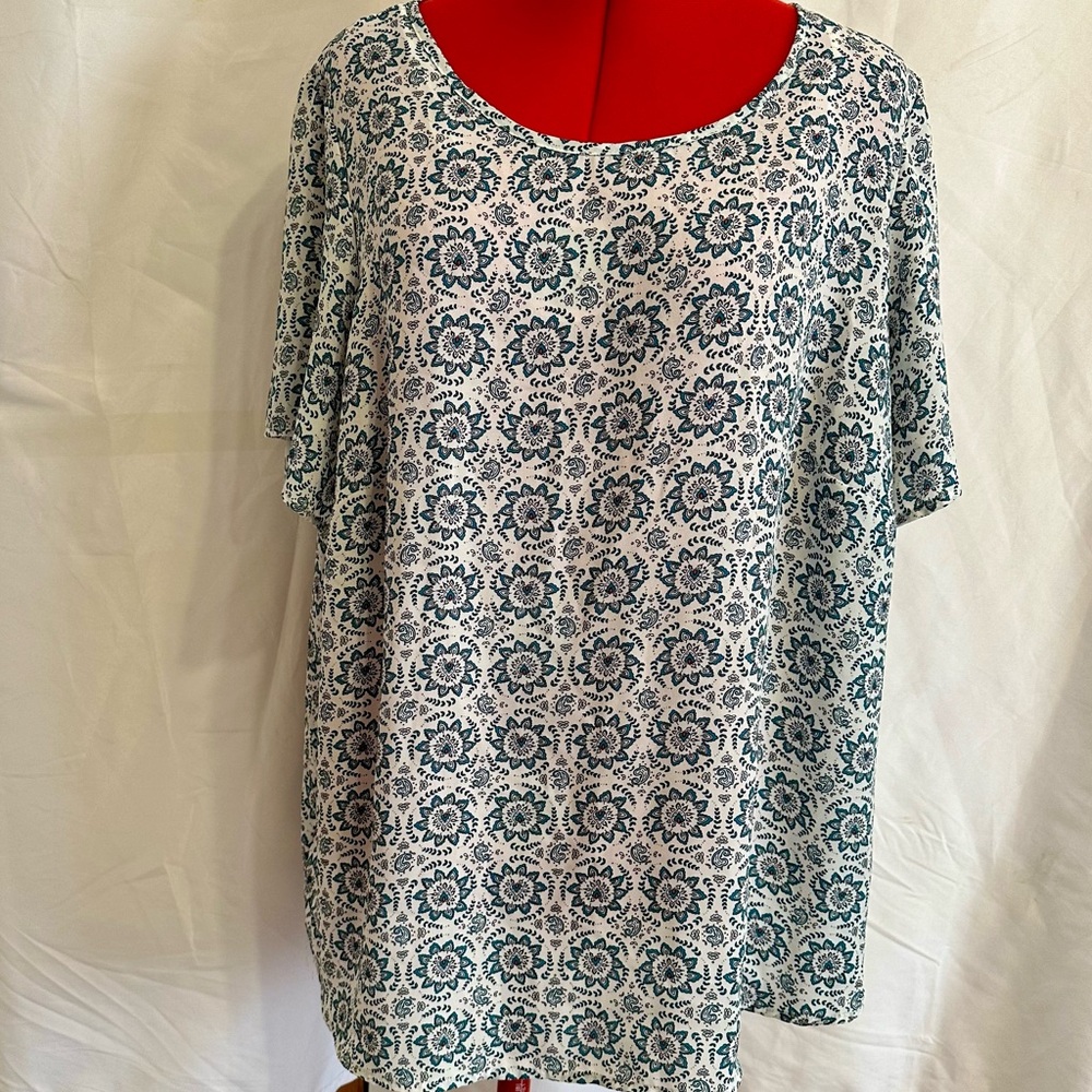 EUC Premise Short Sleeve Top
